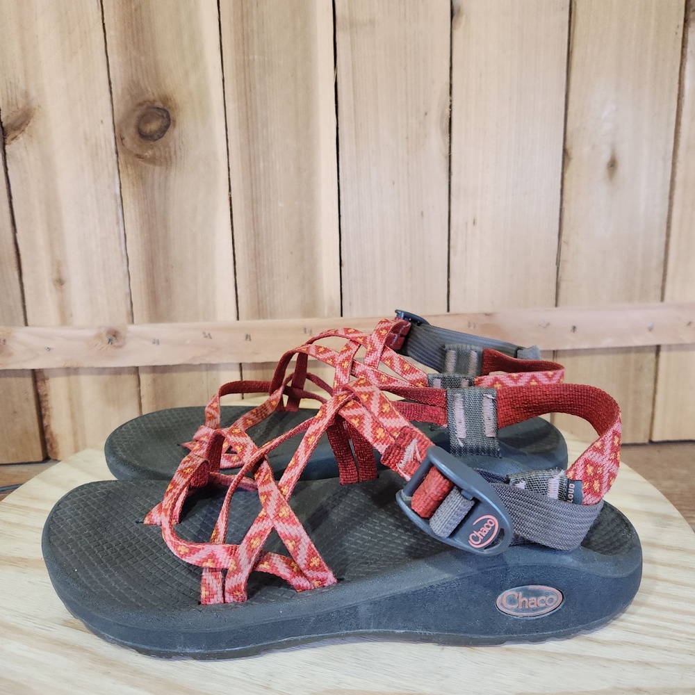 Chaco ZX/2 Classic Sandals Shoes Womens 9 Red Strappy Hiking Water Outdoor